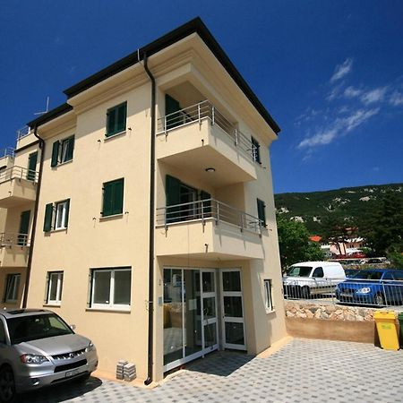 Apartments Happy Stay Center Baska ภายนอก รูปภาพ