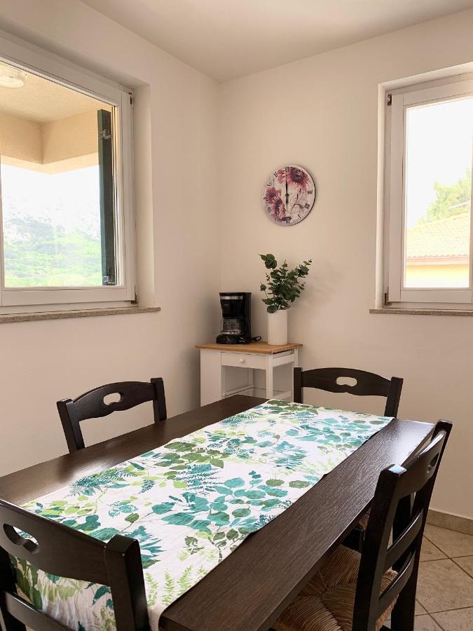 Apartments Happy Stay Center Baska ภายนอก รูปภาพ