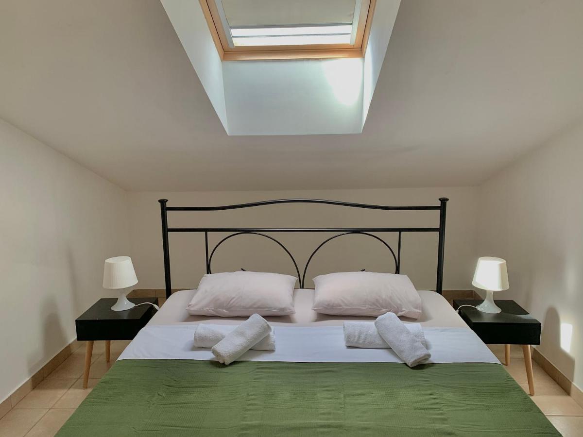 Apartments Happy Stay Center Baska ภายนอก รูปภาพ