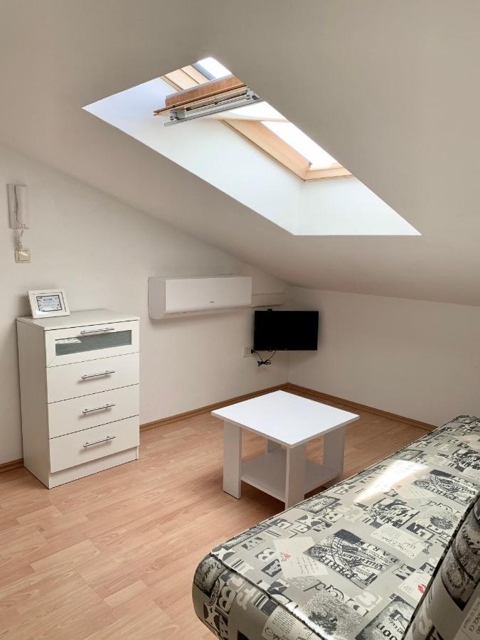 Apartments Happy Stay Center Baska ภายนอก รูปภาพ